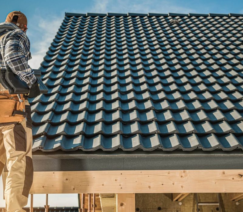 tile-roofing-worker-1.jpg